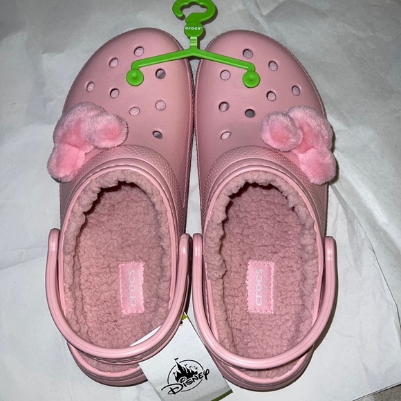 (M9/W11) UNISEX DISNEY Minnie Holiday Fuzzy Pon Pon CROCS - Picture 9 of 16
